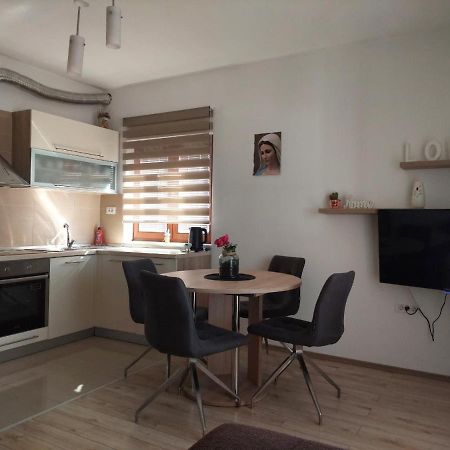 Apartments Stipe Биоград на Мору Екстериор снимка