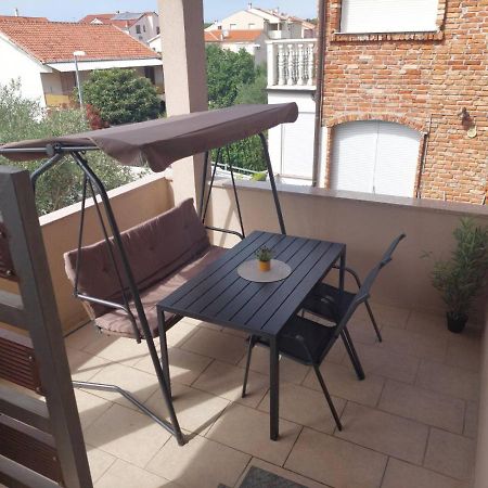 Apartments Stipe Биоград на Мору Екстериор снимка